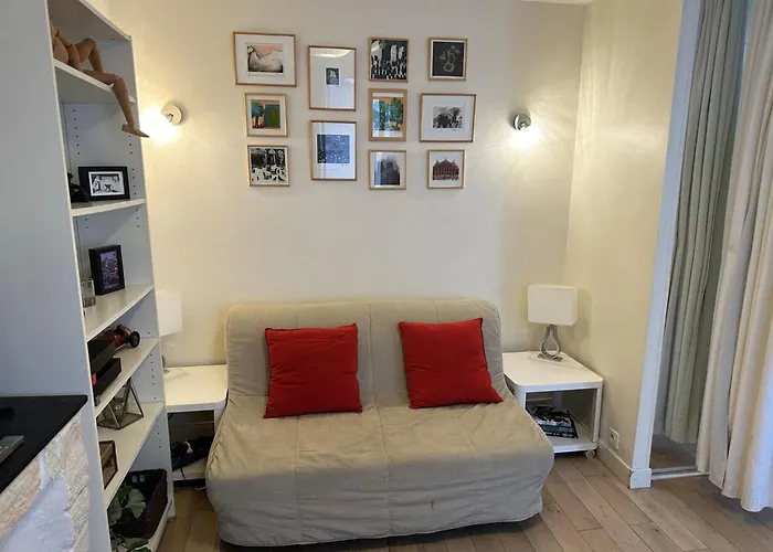 Apartament Heart Of Paris, Quiet And Cozy Paryż