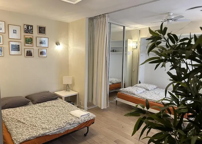 Apartament Heart Of Paris, Quiet And Cozy Paryż