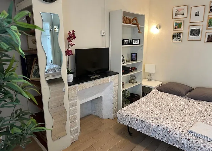 Heart Of Paris, Quiet And Cozy Apartament Paryż